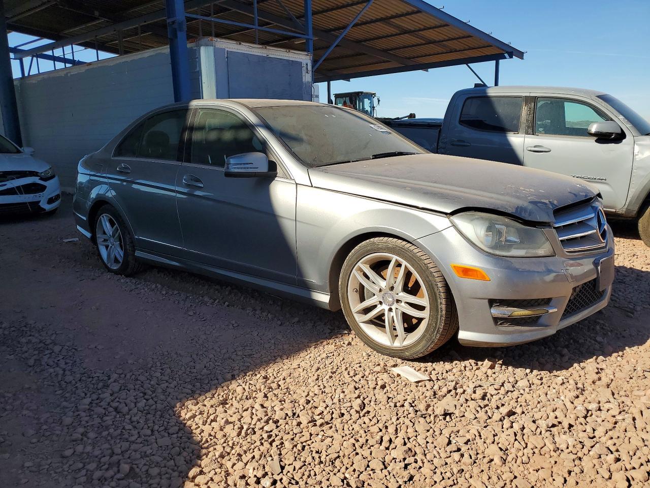 2013 Mercedes-Benz C 300 4Matic - zdjęcie 4
