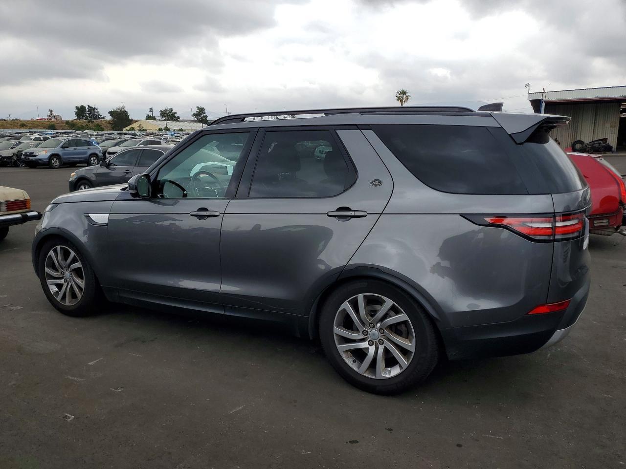 2017 Land Rover Discovery Hse - zdjęcie 2