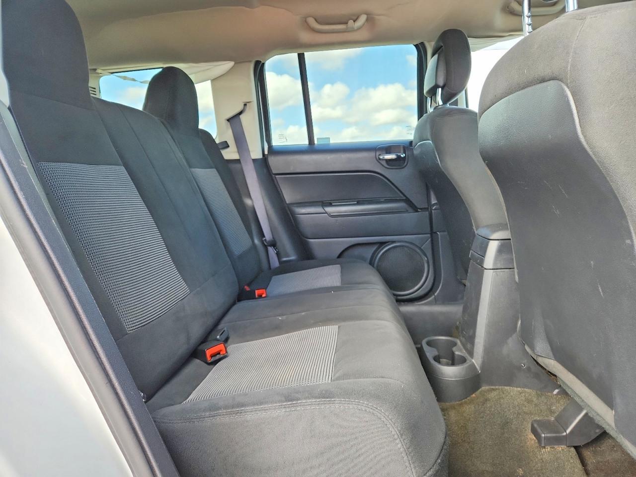 2017 Jeep Patriot - zdjęcie 10