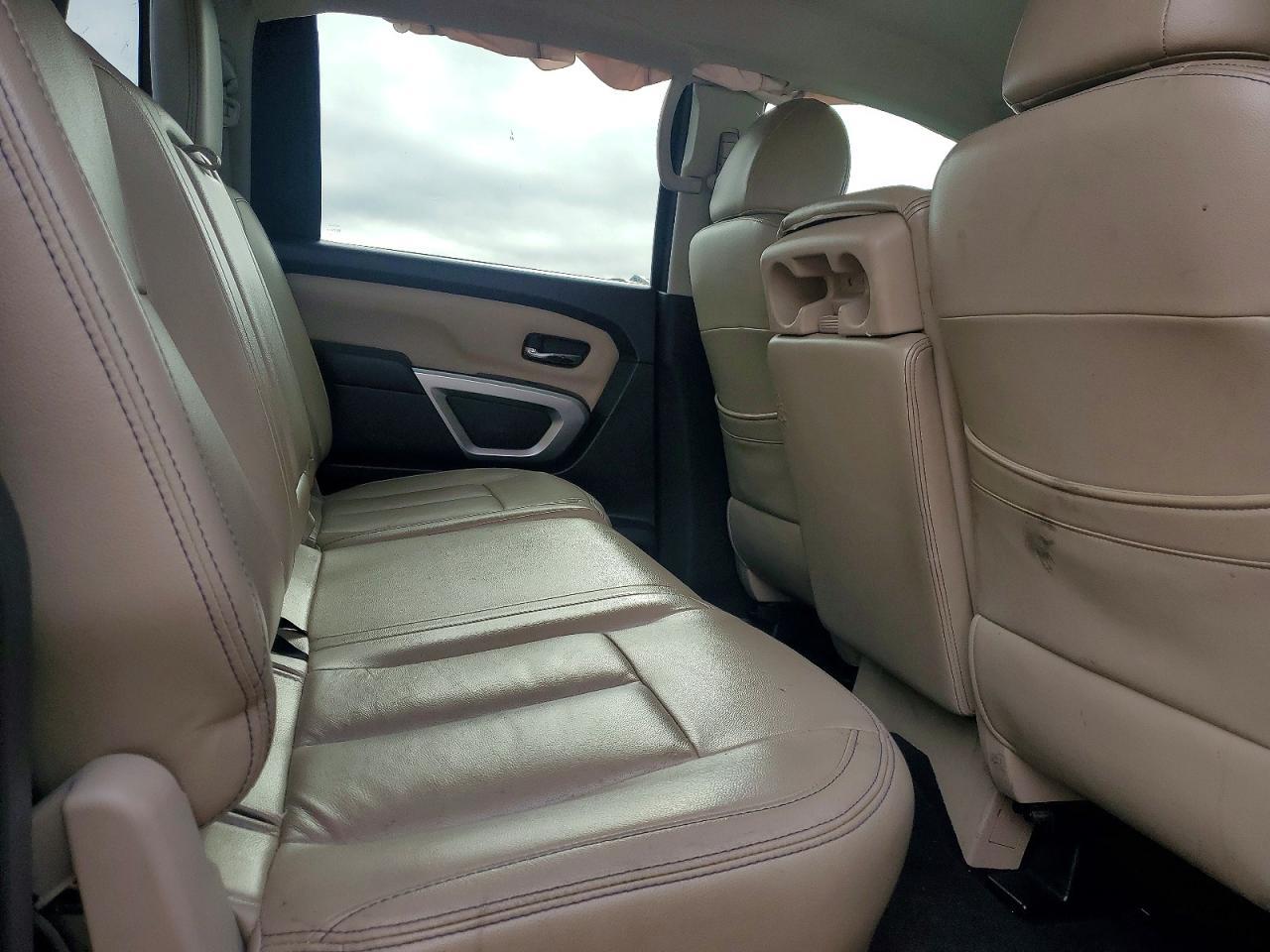 2016 Nissan Titan Xd Sv - zdjęcie 10
