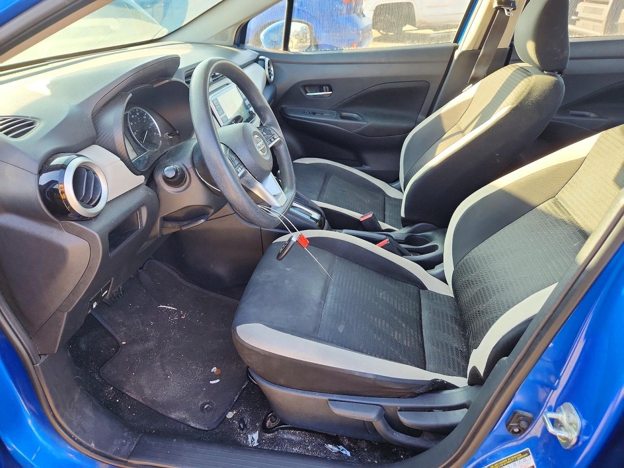 2021 Nissan Versa Sv - zdjęcie 7