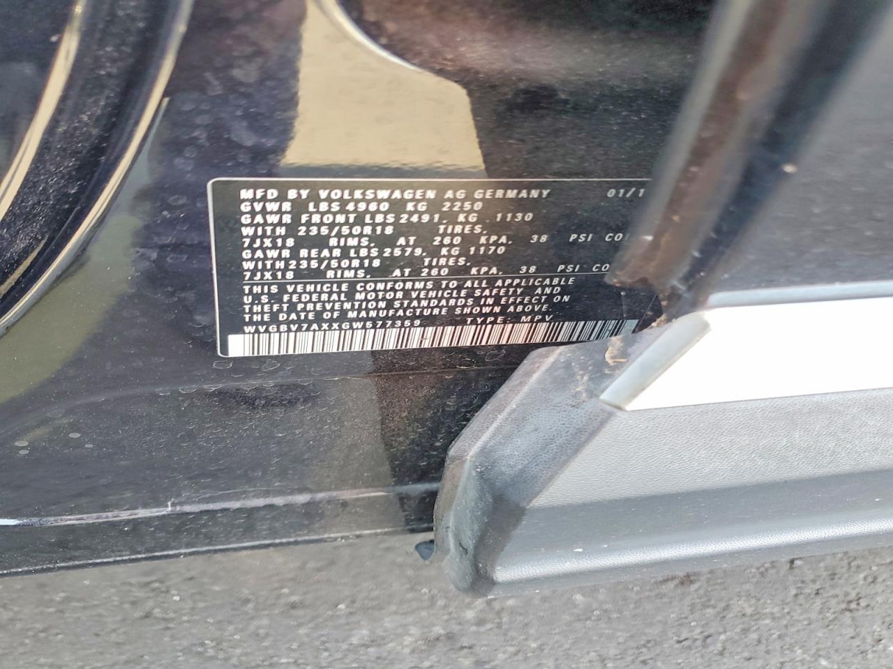 2016 Volkswagen Tiguan S - zdjęcie 13