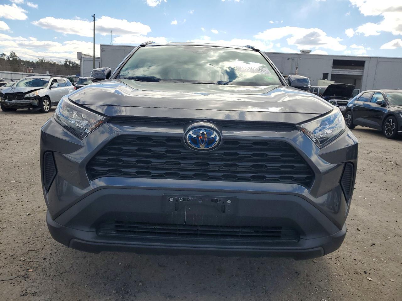 2020 Toyota Rav4 Hybrid Le - zdjęcie 5