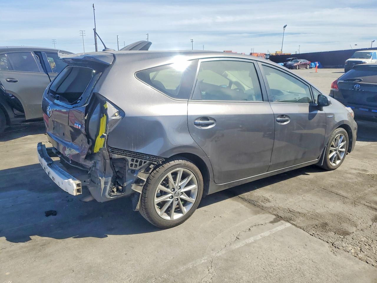 2017 Toyota Prius V Five - zdjęcie 3