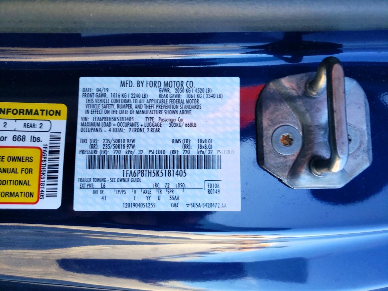 2019 Ford Mustang - zdjęcie 12