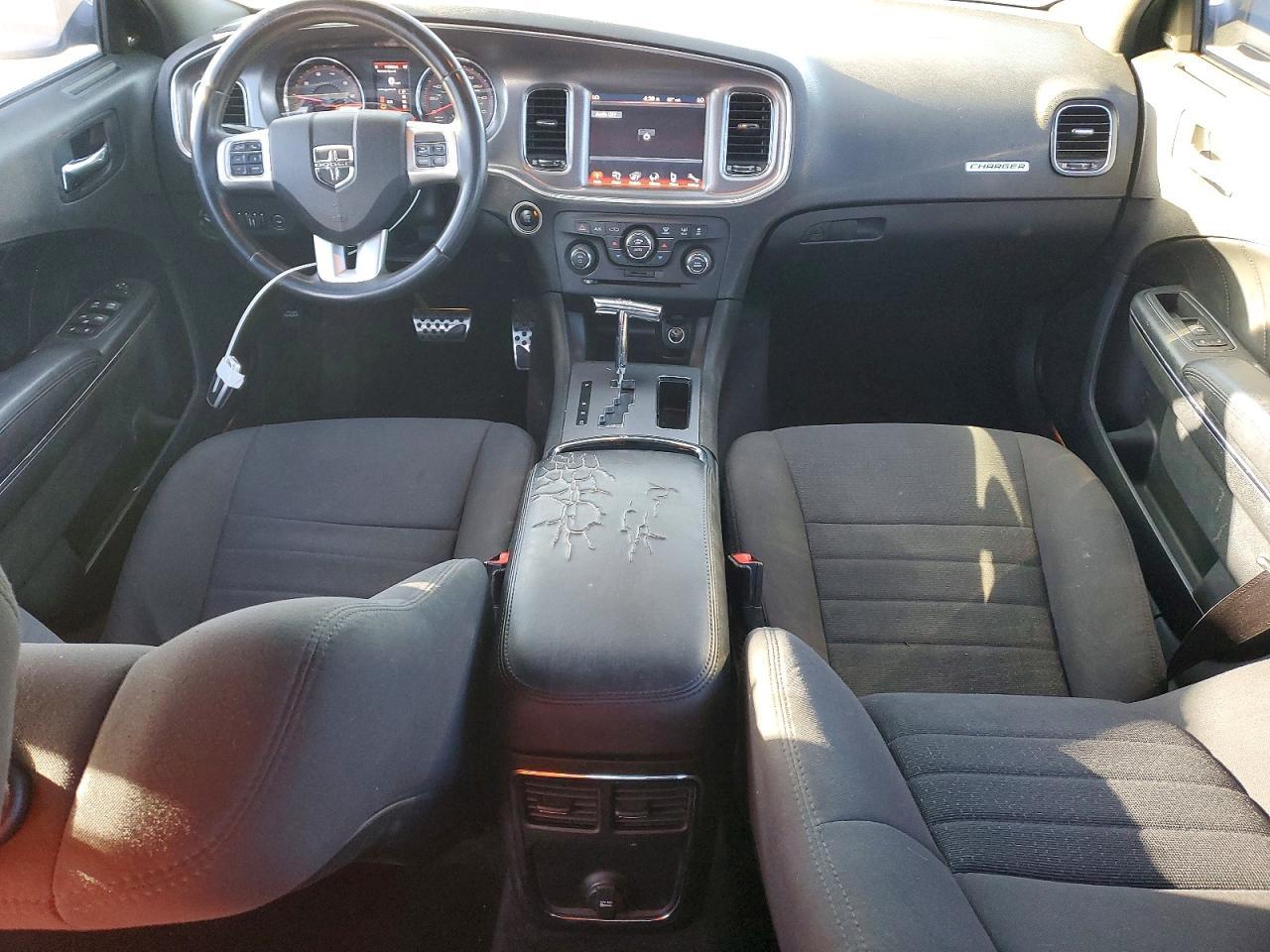 2013 Dodge Charger R - zdjęcie 8