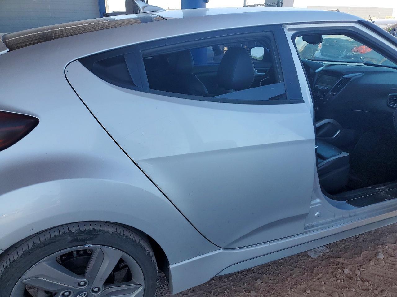 2013 Hyundai Veloster Turbo - zdjęcie 10