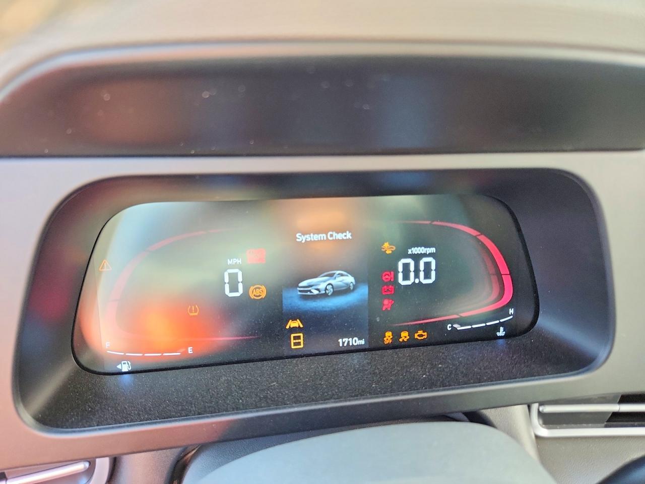 2025 Hyundai Elantra Sel Sport - zdjęcie 9