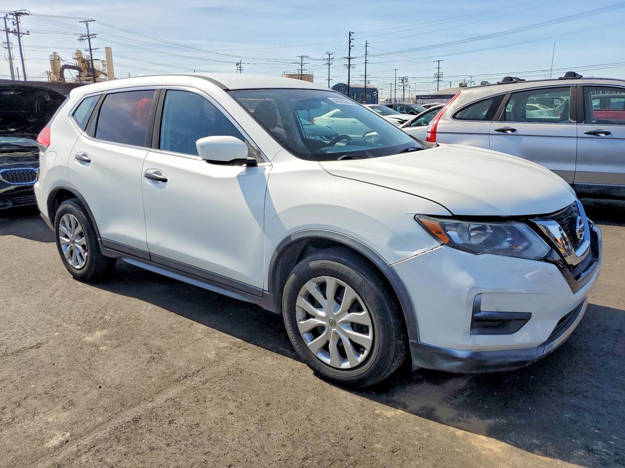 2017 Nissan Rogue S - zdjęcie 4