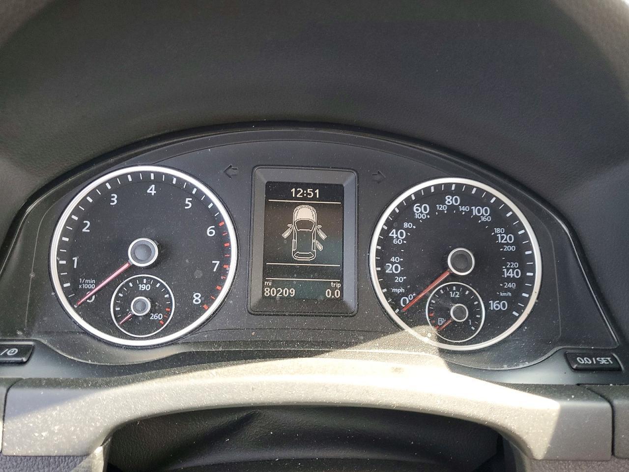 2016 Volkswagen Tiguan S - zdjęcie 9