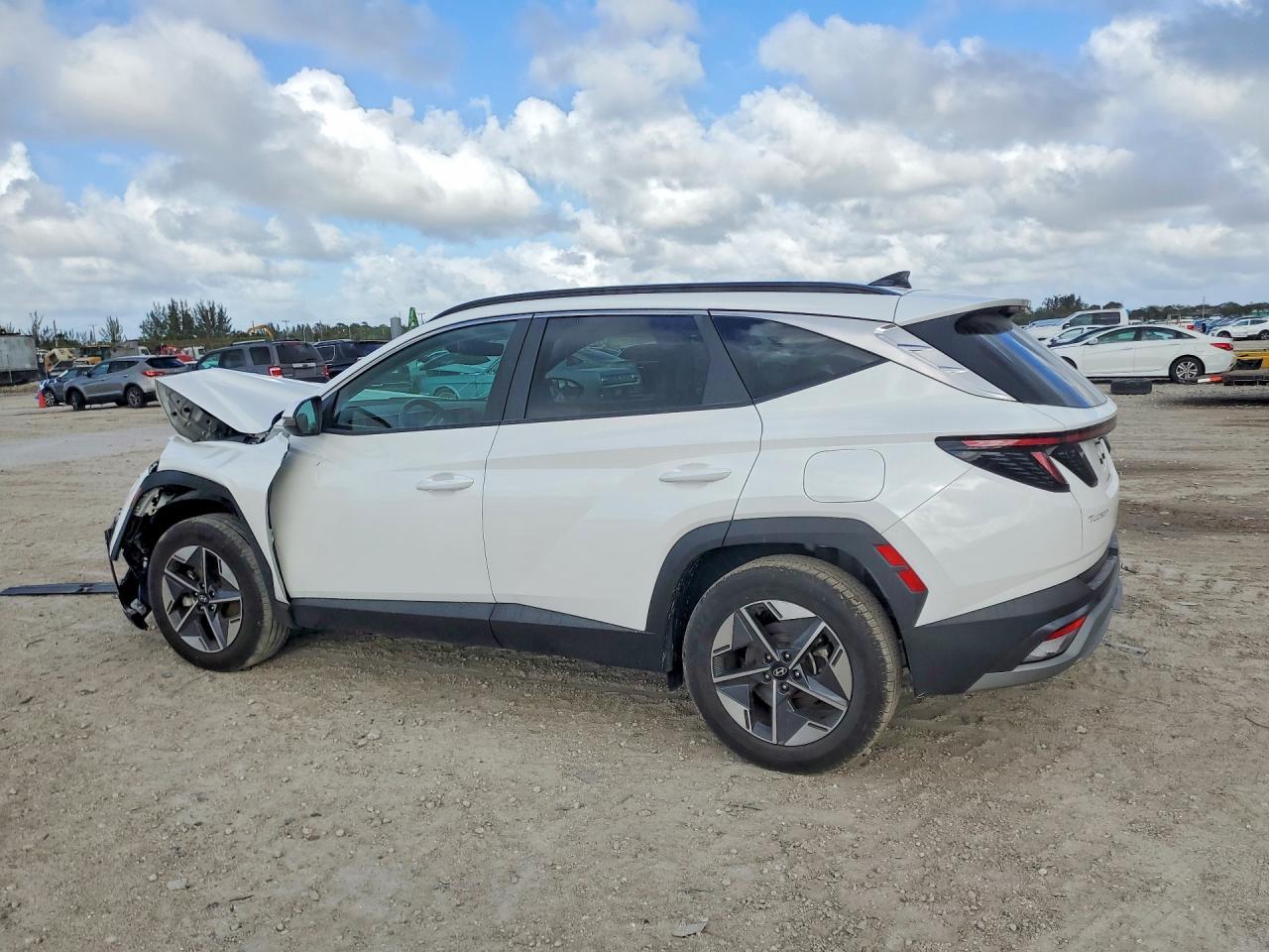 2025 Hyundai Tucson Sel Convenience - zdjęcie 2