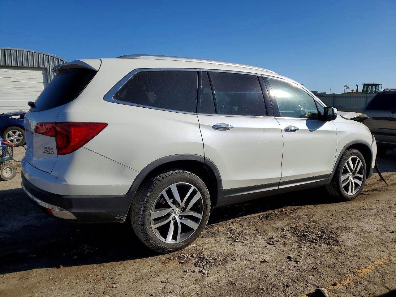 2017 Honda Pilot Elite - zdjęcie 3