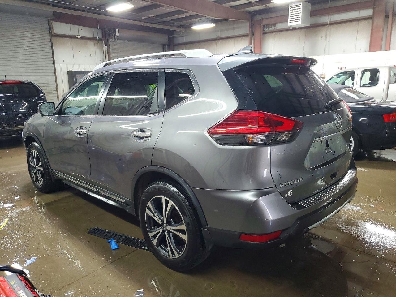 2017 Nissan Rogue Sl - zdjęcie 2