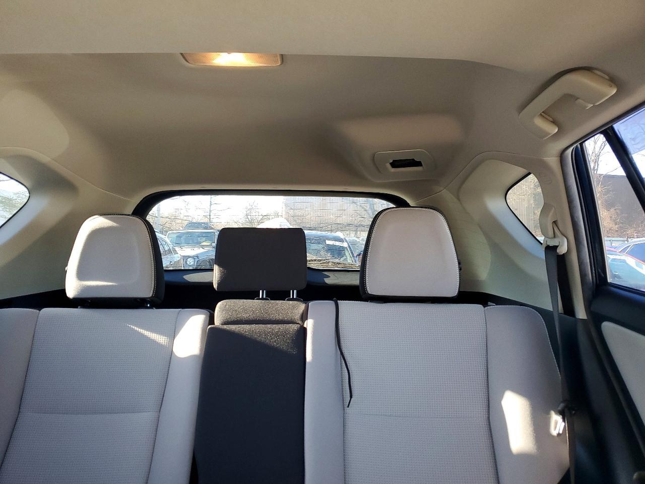 2018 Toyota Rav4 - zdjęcie 10