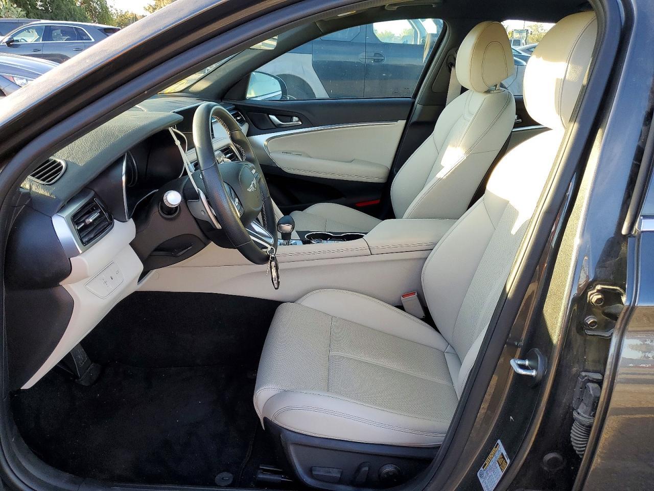 2025 Genesis G70 2.5T Rwd - zdjęcie 7