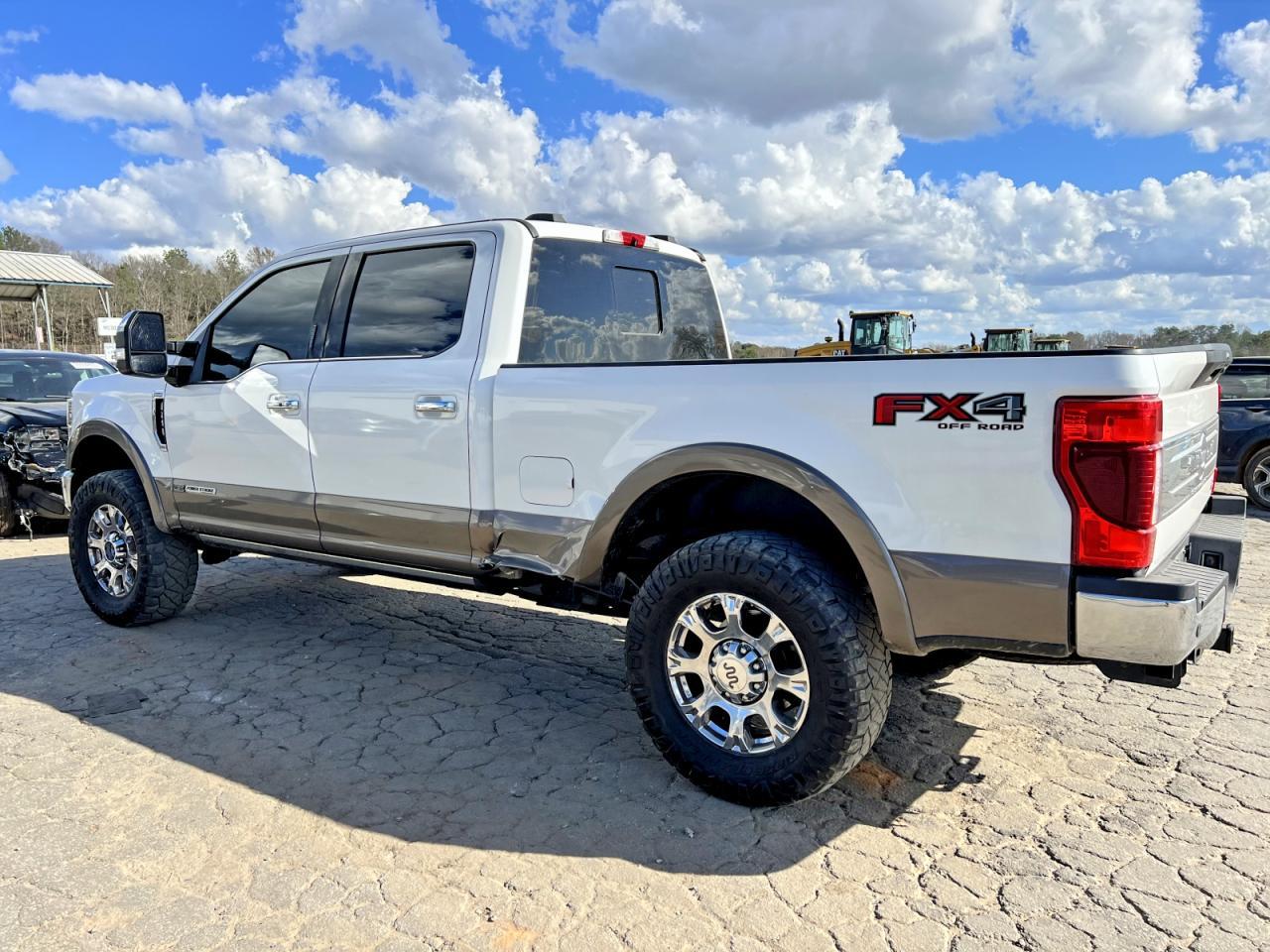 2022 Ford F250 Super Duty - zdjęcie 2