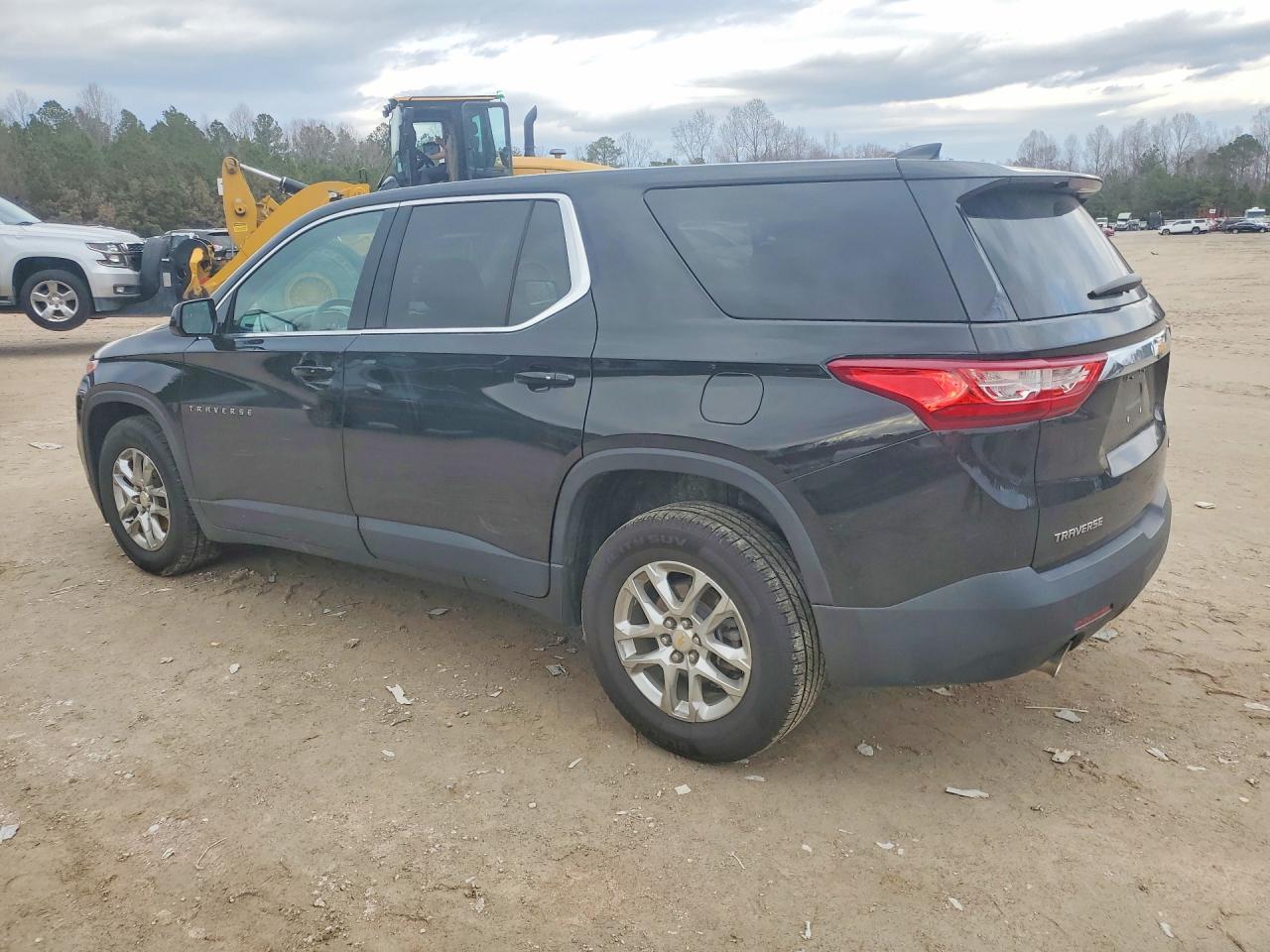 2019 Chevrolet Traverse Ls - zdjęcie 2