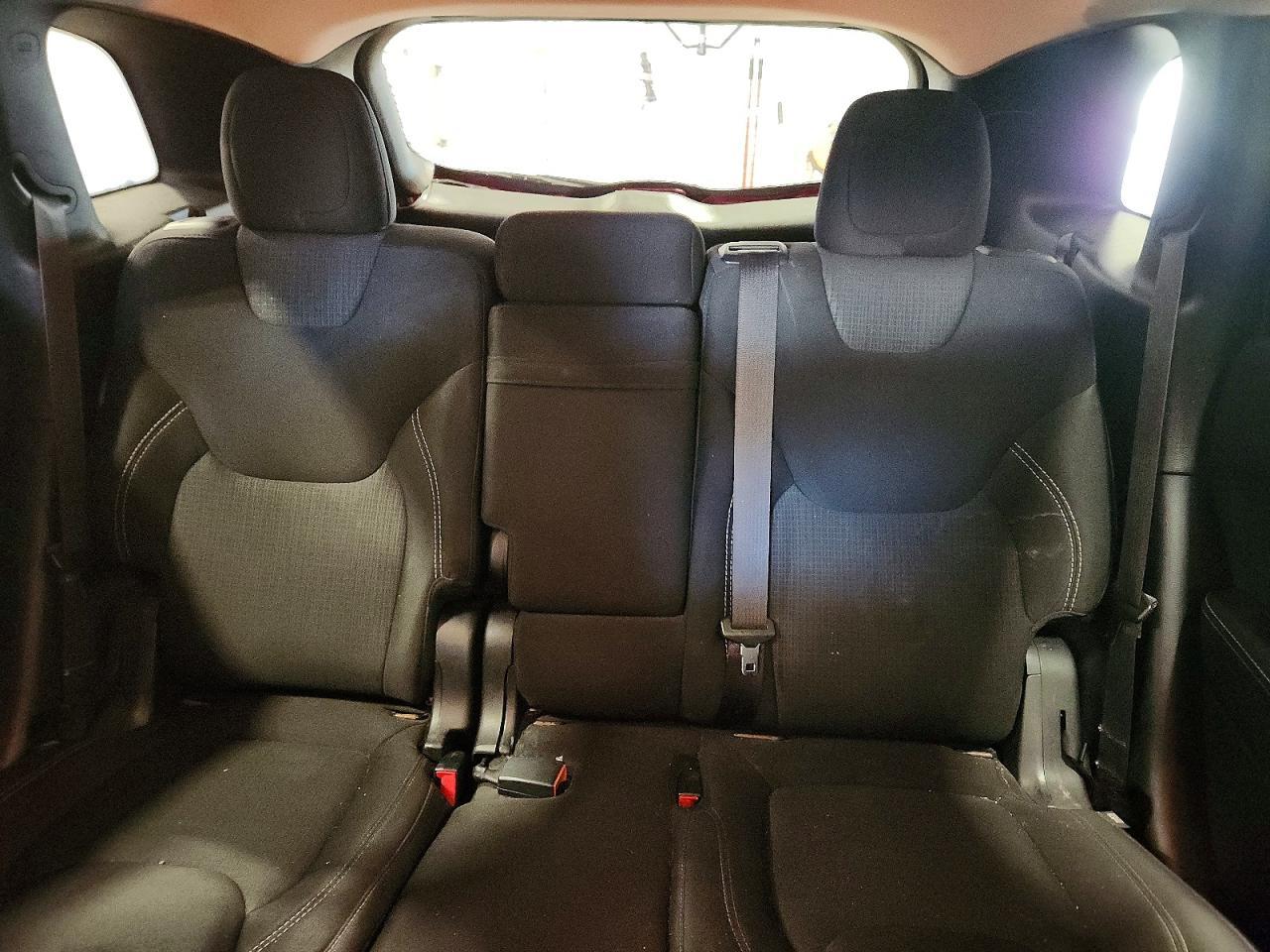 2015 Jeep Cherokee Latitude - zdjęcie 10