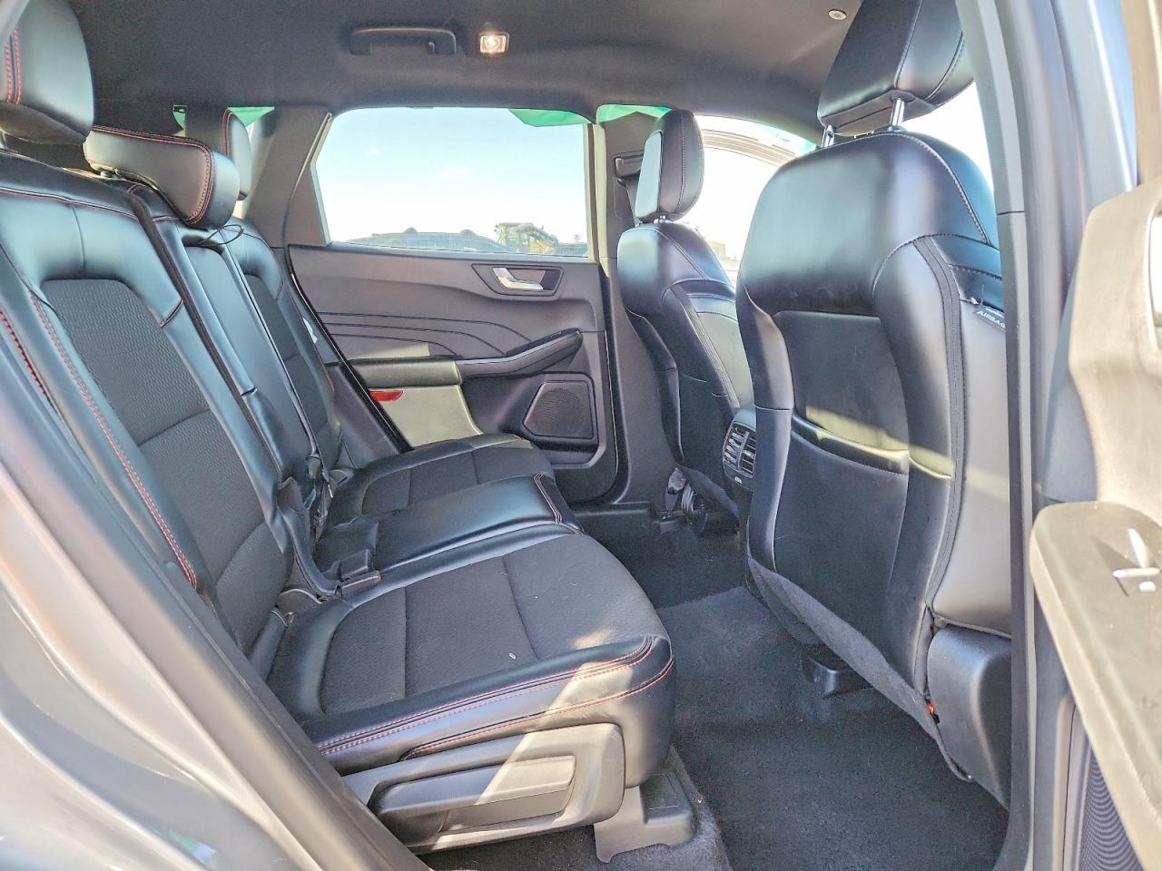 2024 Ford Escape St Line - zdjęcie 11