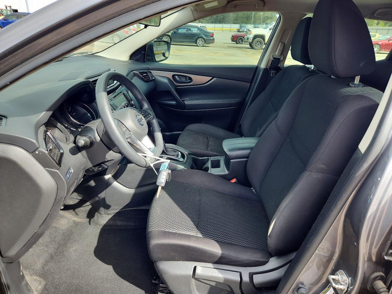 2020 Nissan Rogue Sport S - zdjęcie 7