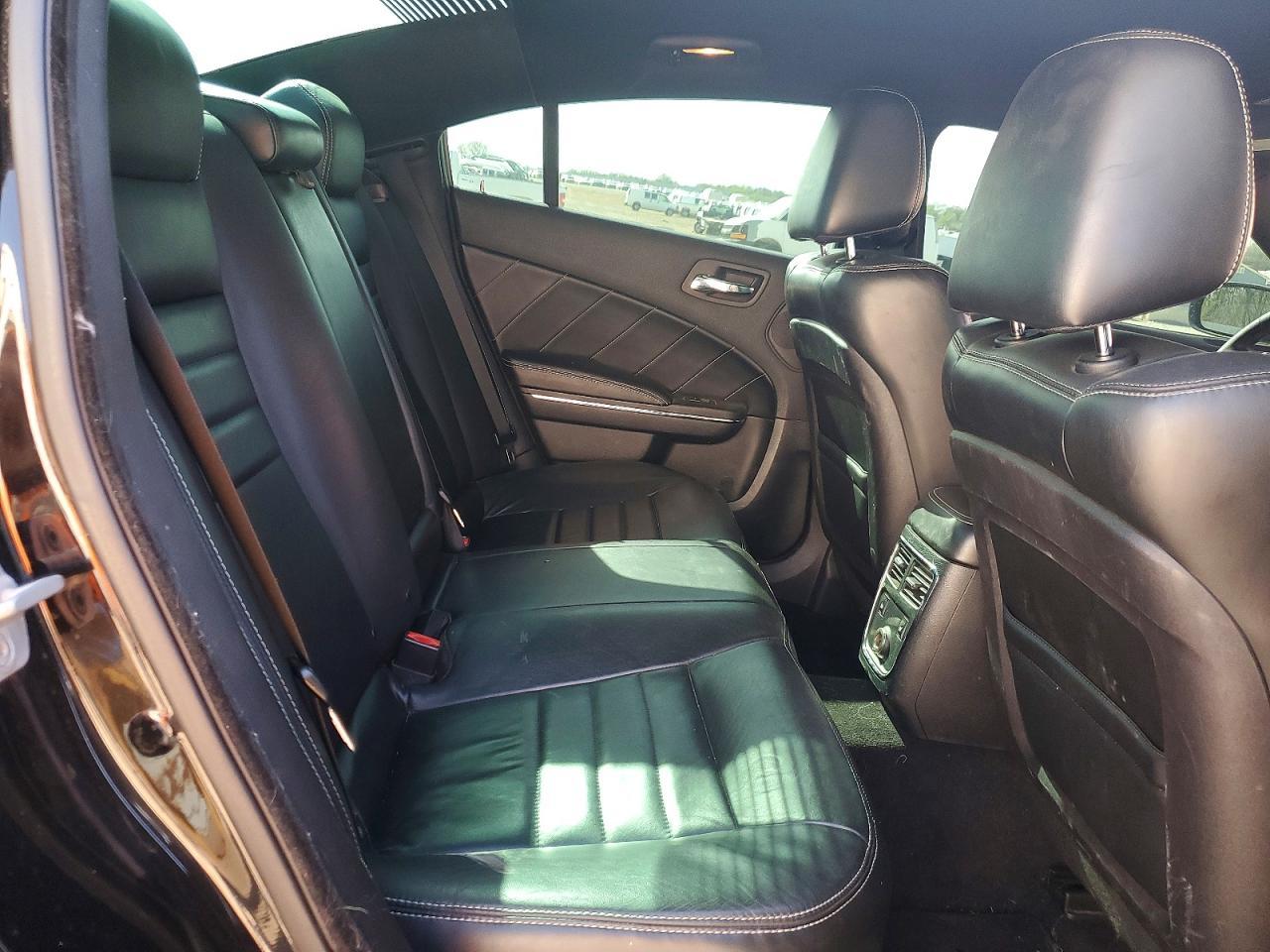 2013 Dodge Charger R - zdjęcie 10