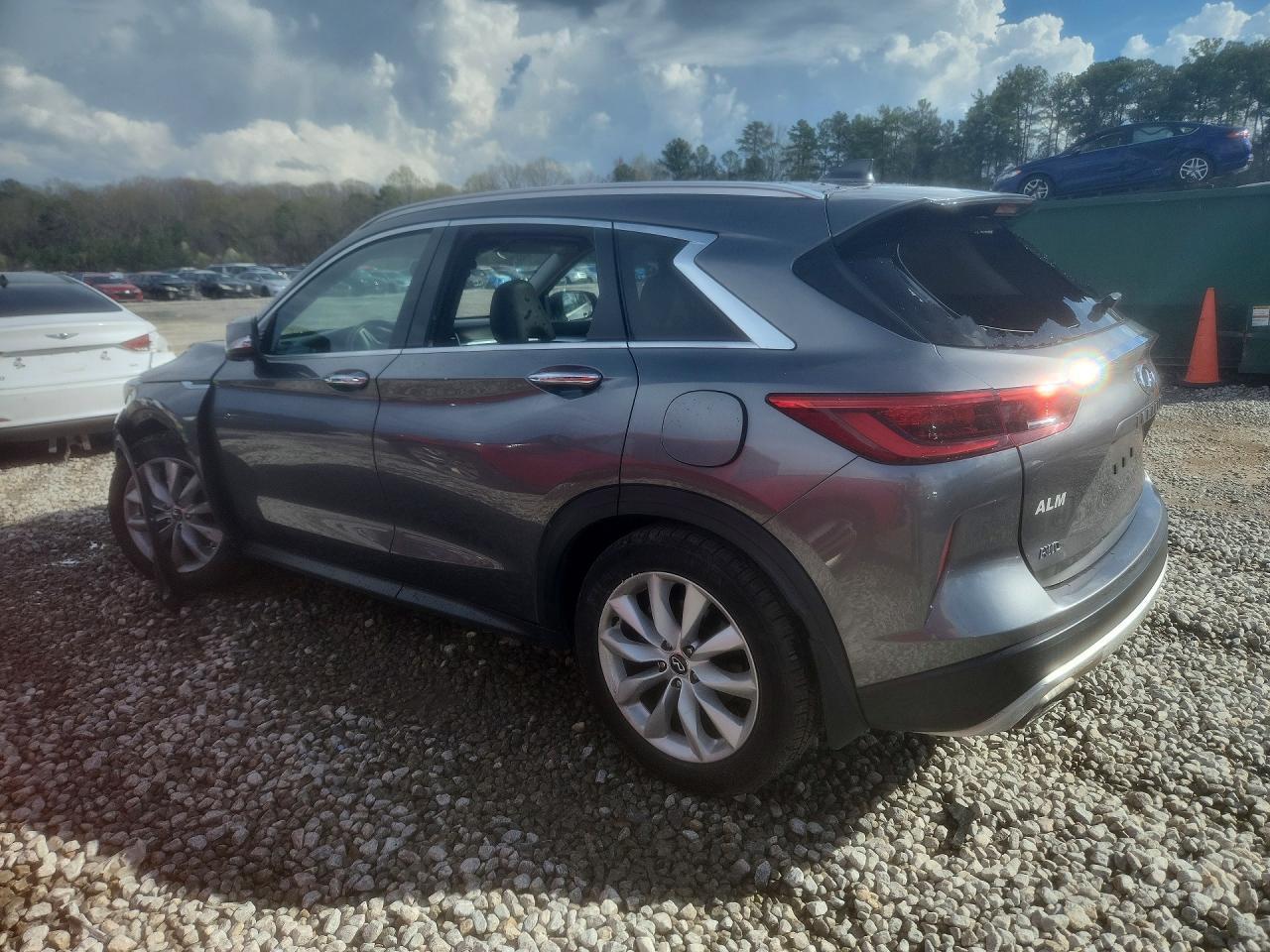 2019 Infiniti Qx50 Luxe - zdjęcie 2