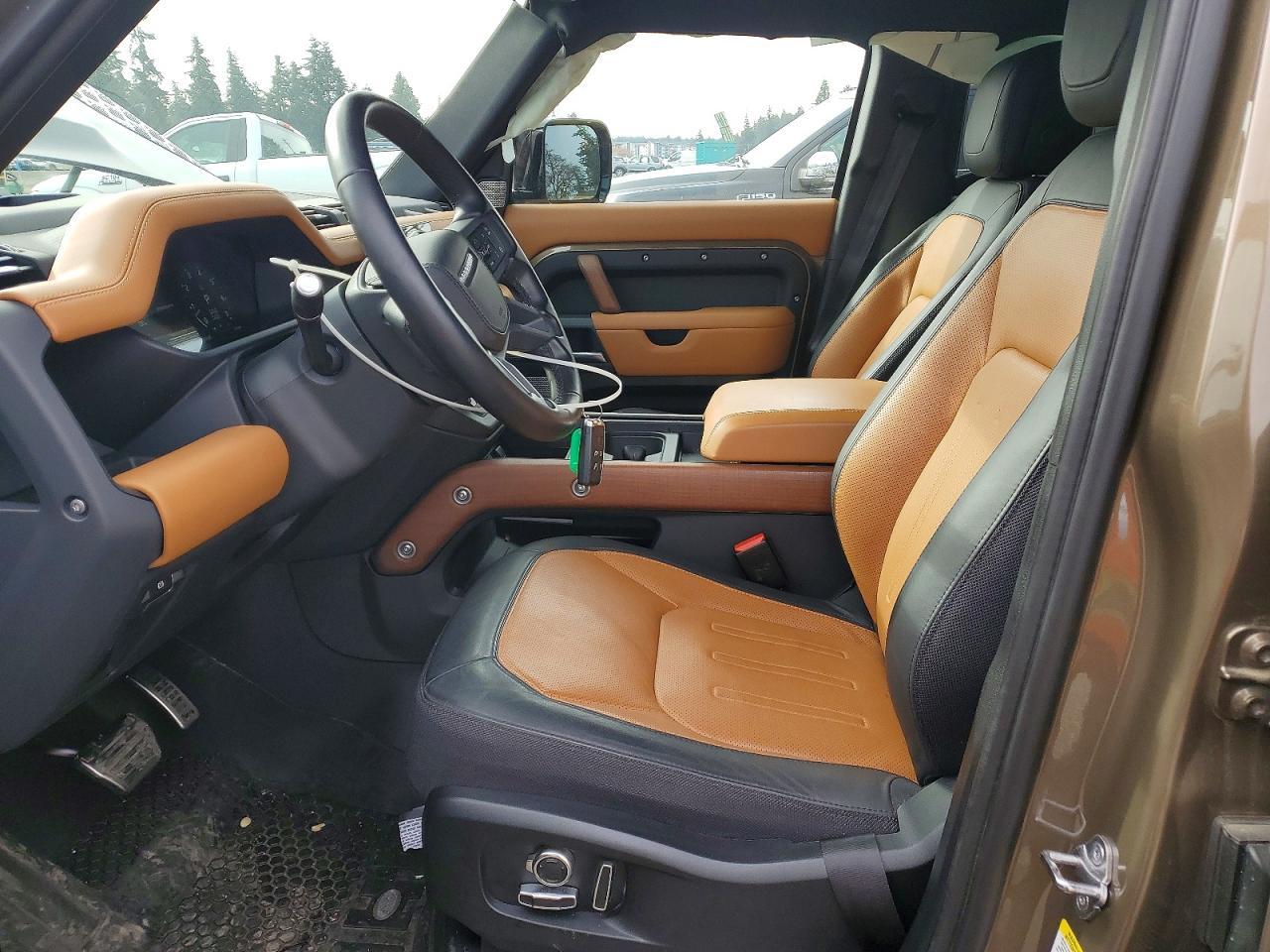 2024 Land Rover Defender 130 X - zdjęcie 7