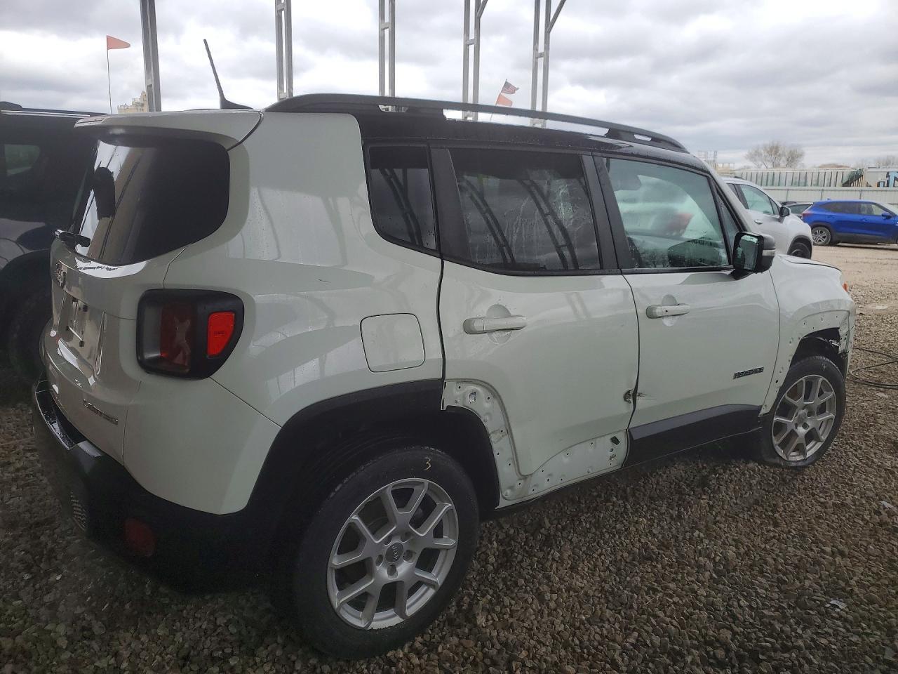 2021 Jeep Renegade Limited - zdjęcie 3