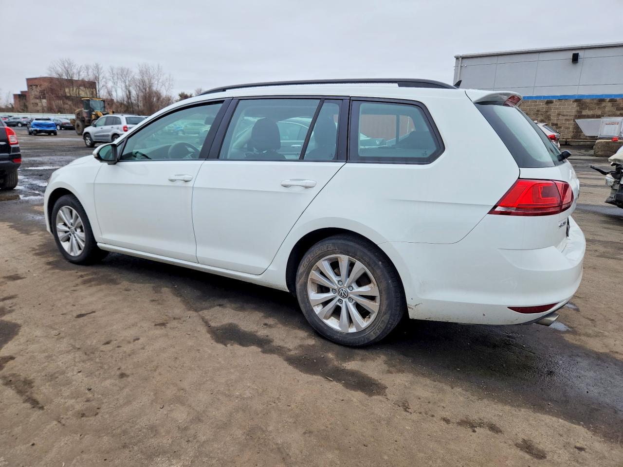 2017 Volkswagen Golf Sportwagen S - zdjęcie 2