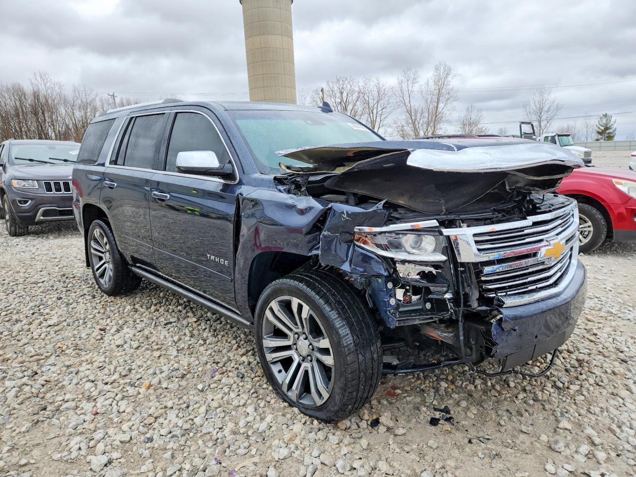 2017 Chevrolet Tahoe C1500 Premier - zdjęcie 4