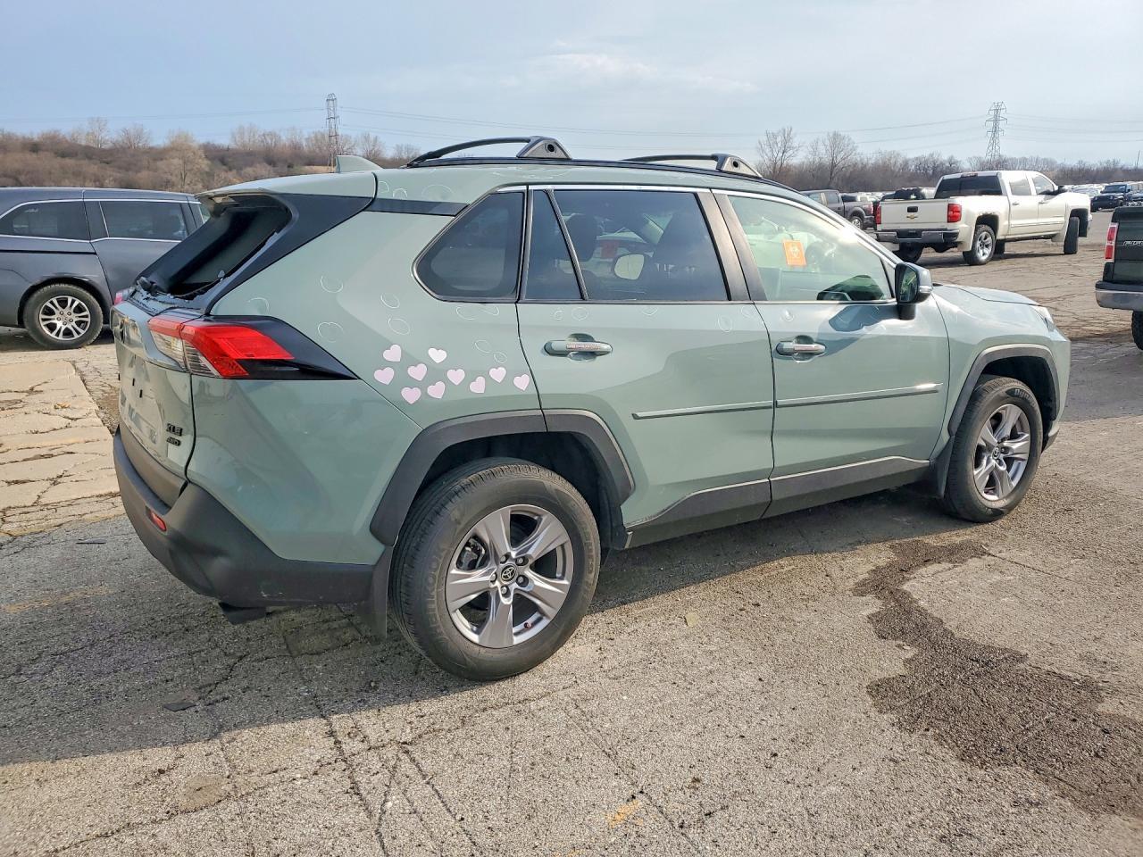 2023 Toyota Rav4 Xle - zdjęcie 3