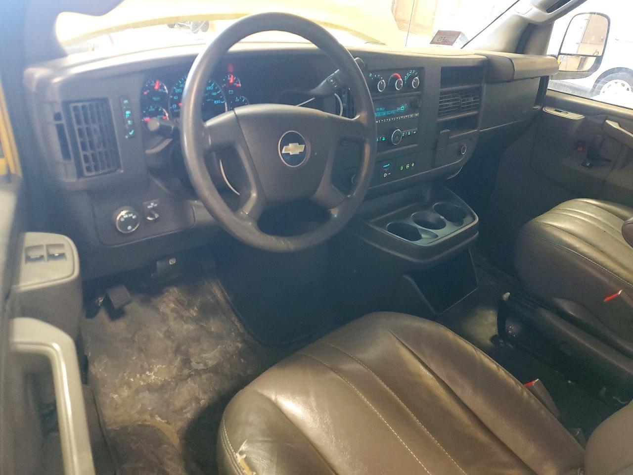 2019 Chevrolet Express G2500 - zdjęcie 8