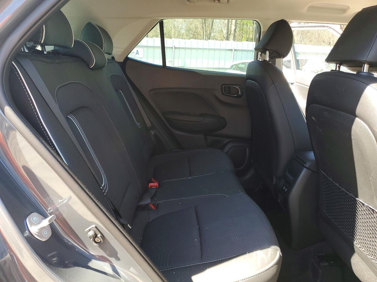 2025 Hyundai Venue Limited - zdjęcie 11