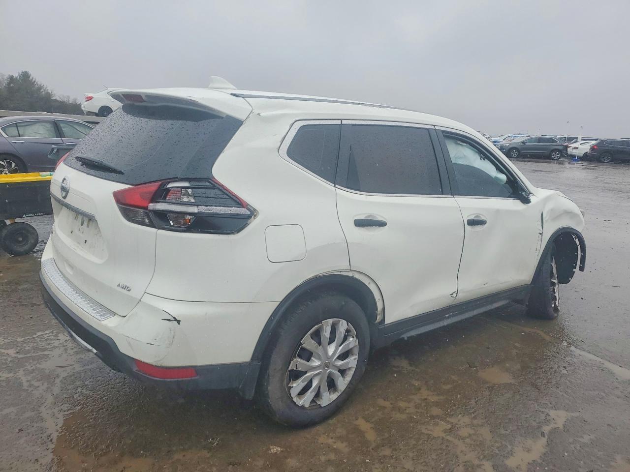 2018 Nissan Rogue S - zdjęcie 3