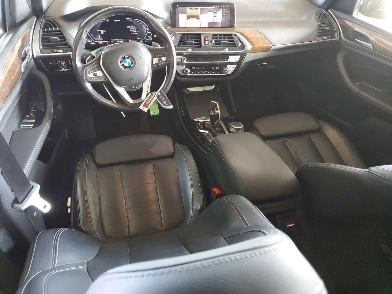 2021 BMW X3 xDrive30E - zdjęcie 8