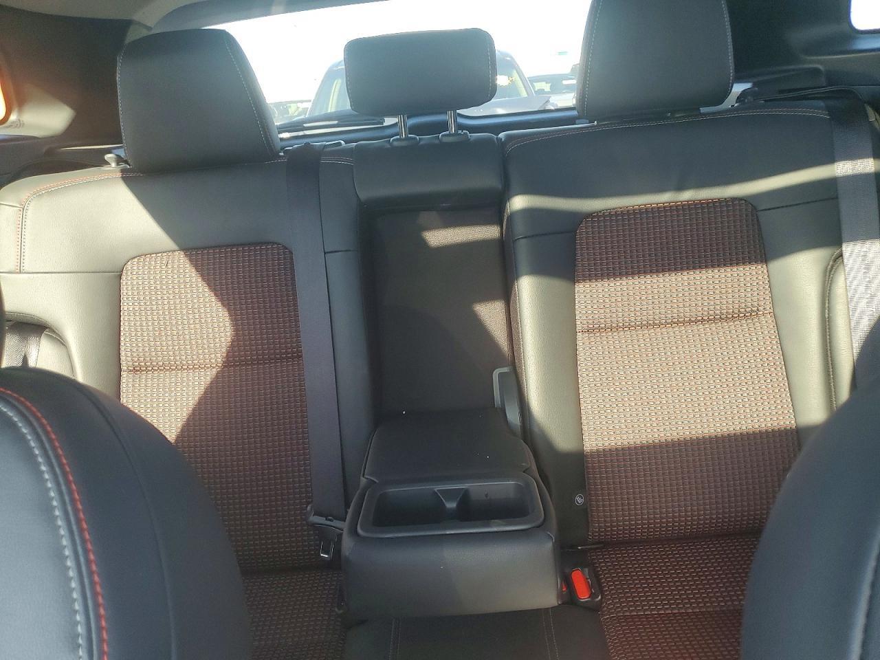 2026 Nissan Kicks Sr - zdjęcie 10