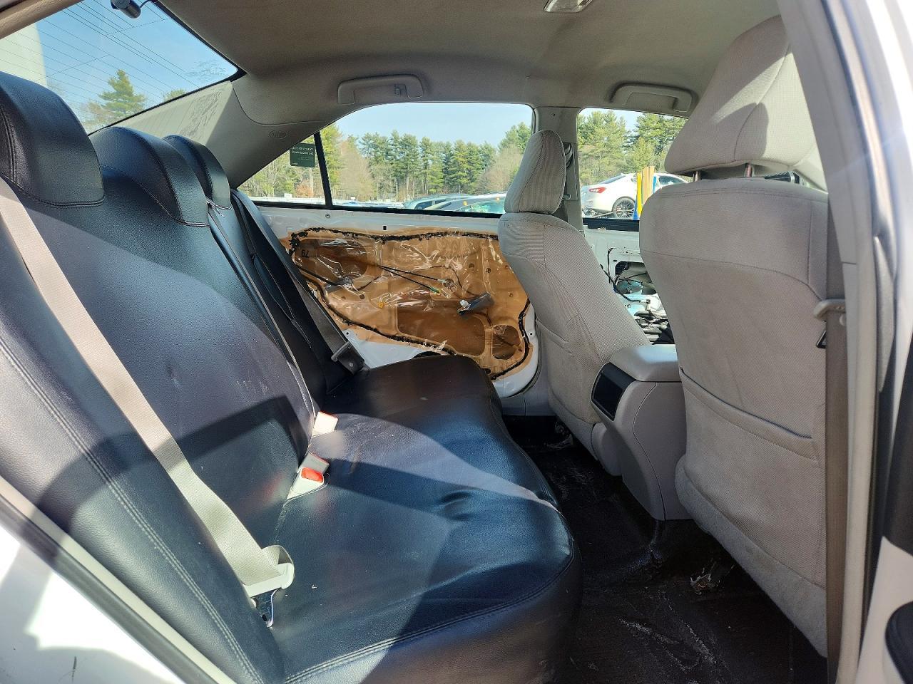 2017 Toyota Camry - zdjęcie 10