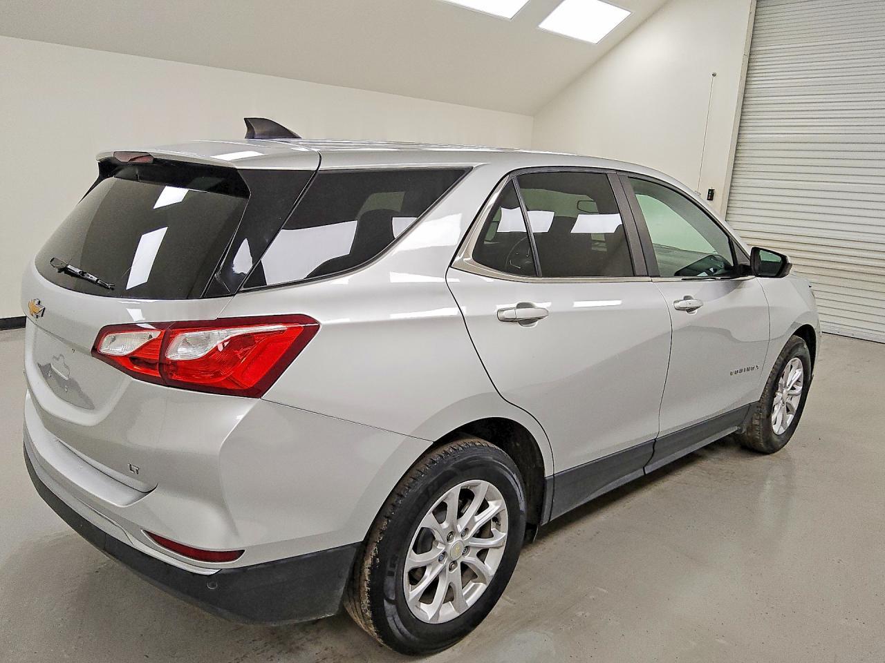 2021 Chevrolet Equinox Lt - zdjęcie 3