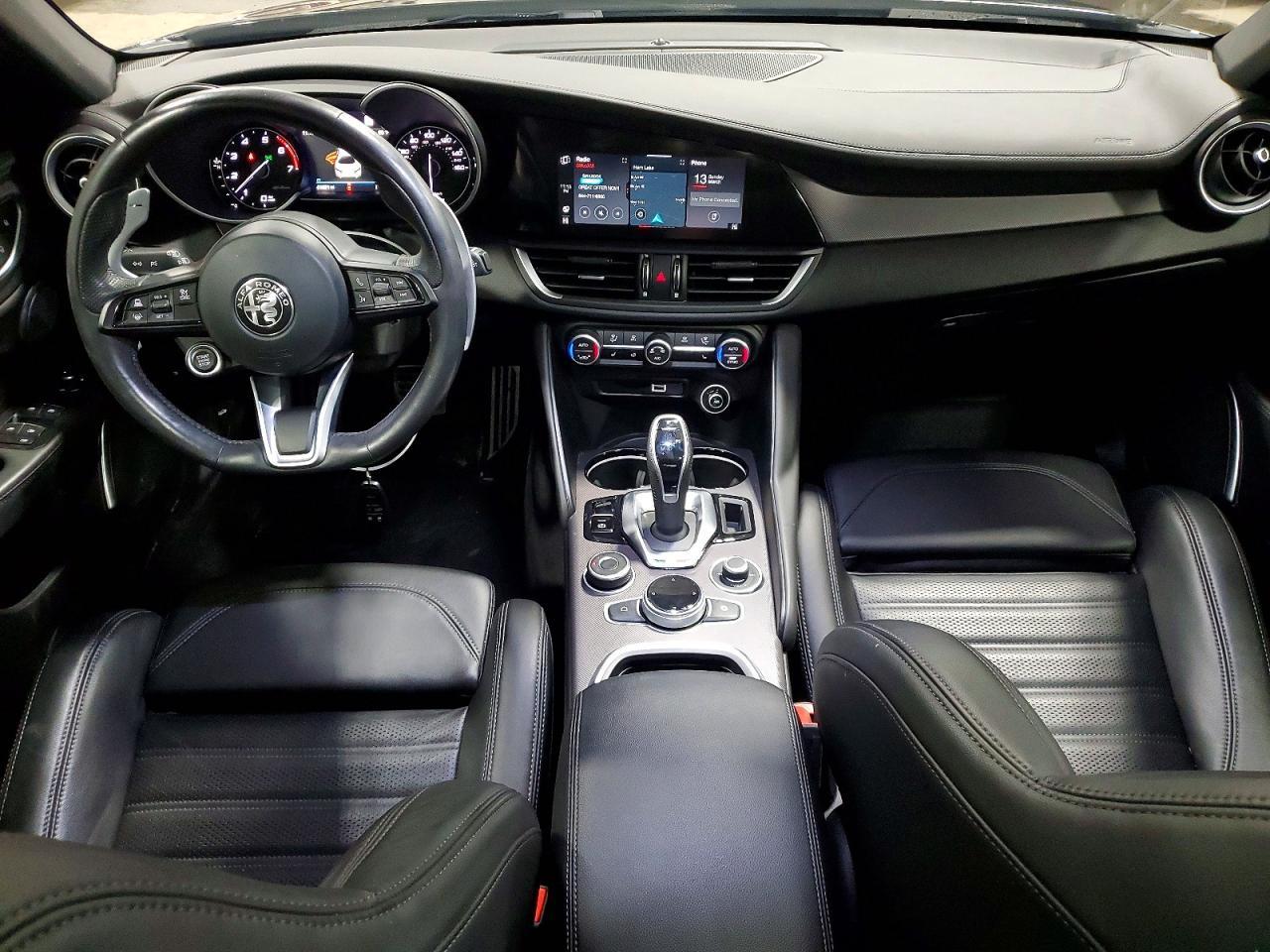 2022 Alfa Romeo Giulia Super - zdjęcie 8