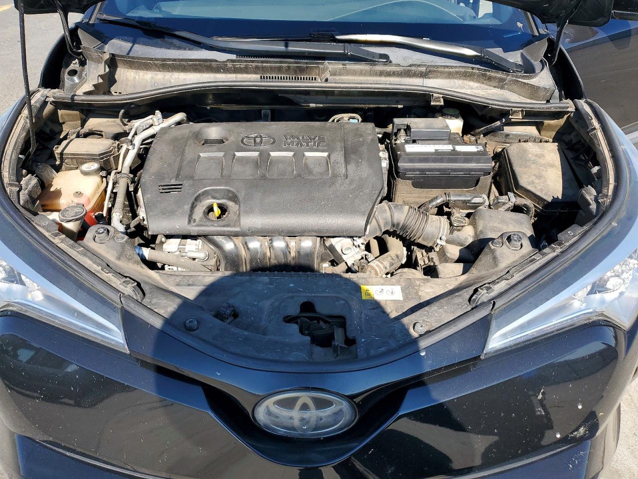 2019 Toyota C-Hr Le - zdjęcie 12