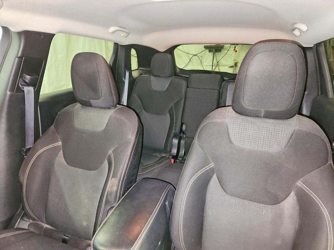 2015 Jeep Cherokee Latitude - zdjęcie 10