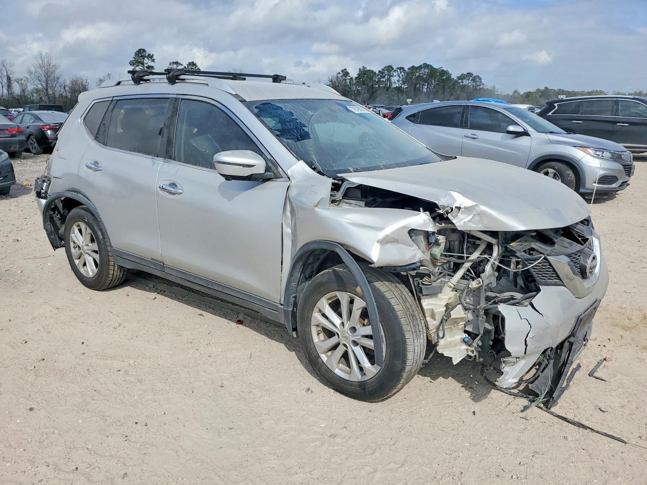 2016 Nissan Rogue Sv - zdjęcie 4