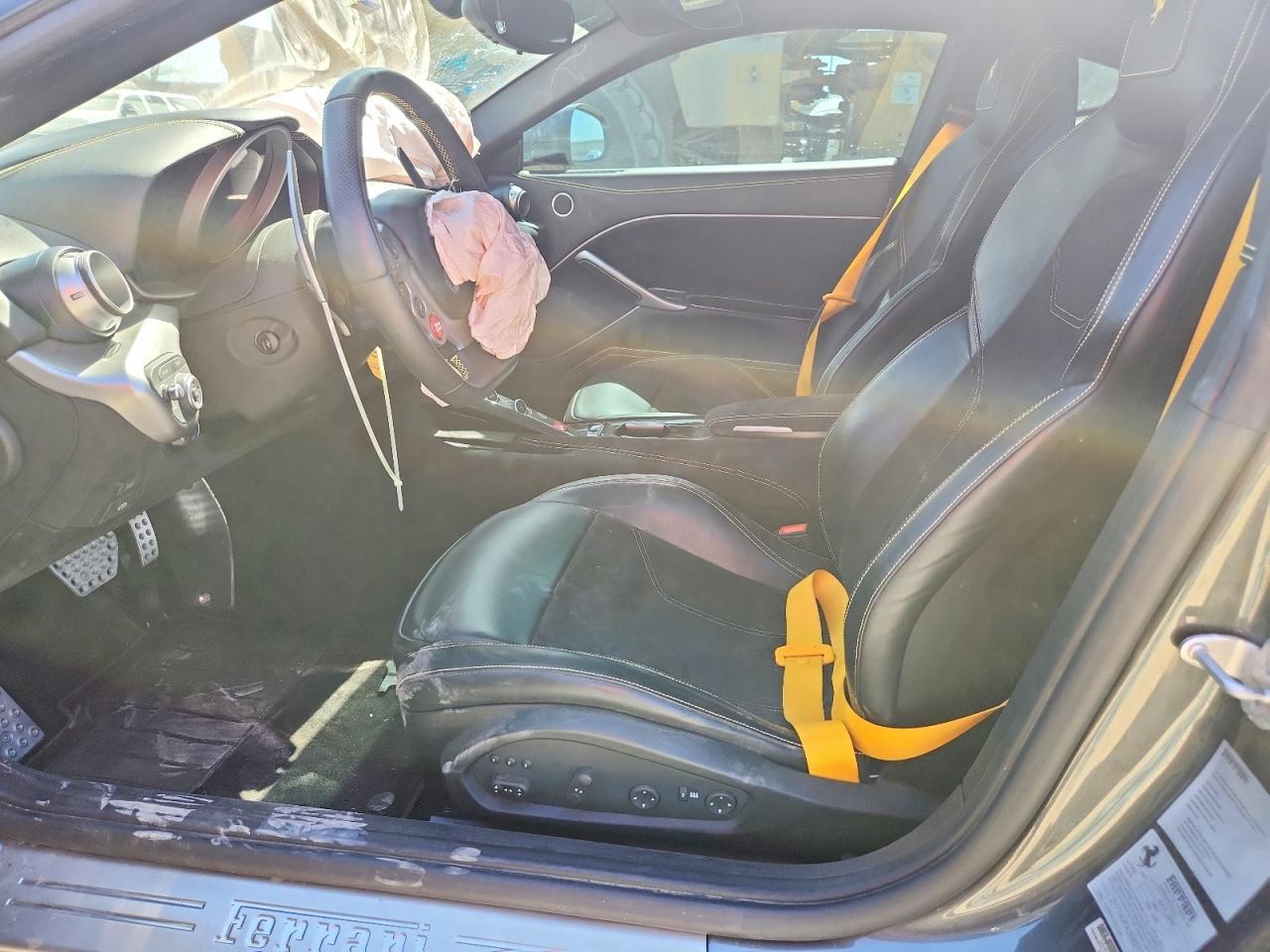 2016 Ferrari F12 Berlinetta - zdjęcie 7