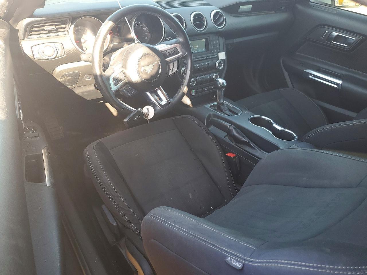 2018 Ford Mustang - zdjęcie 8