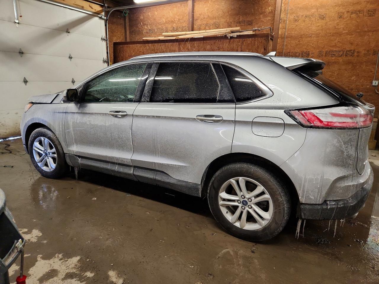 2020 Ford Edge Sel - zdjęcie 2