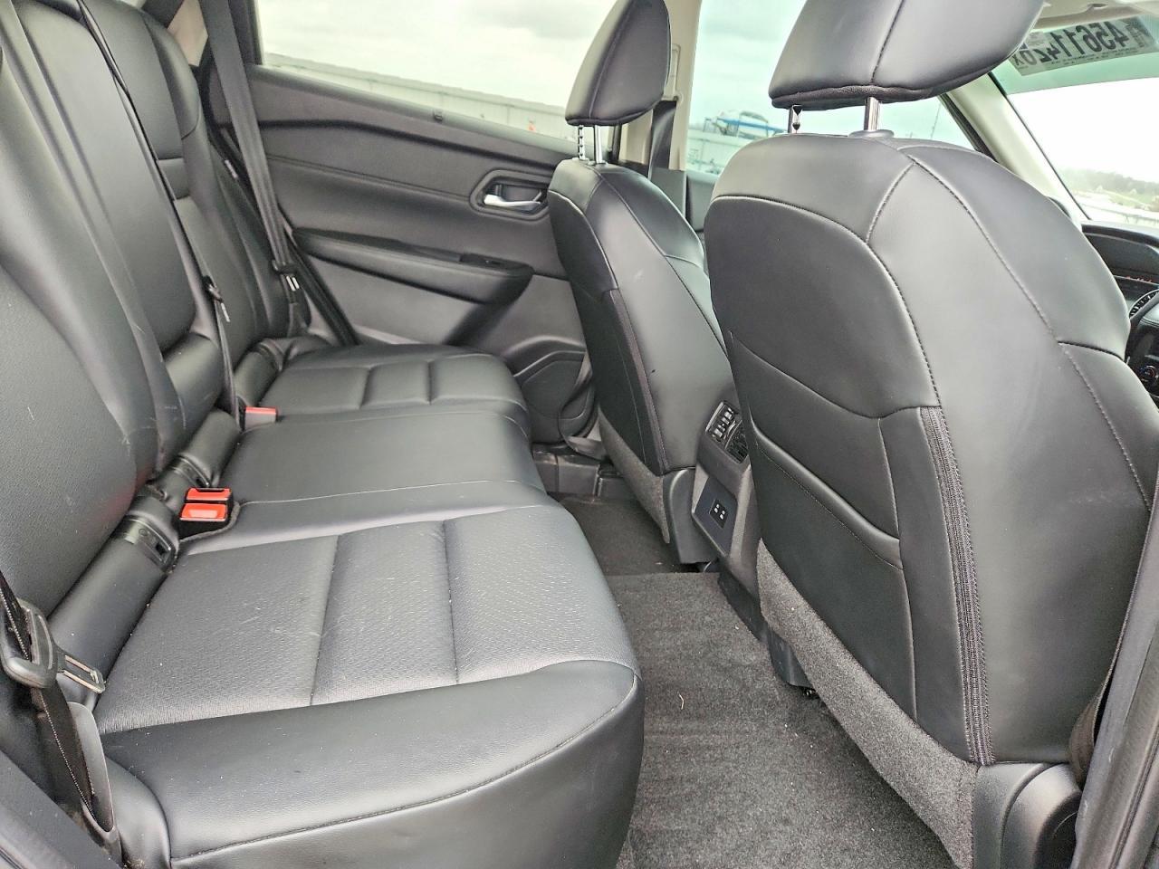 2024 Nissan Rogue Sv - zdjęcie 11