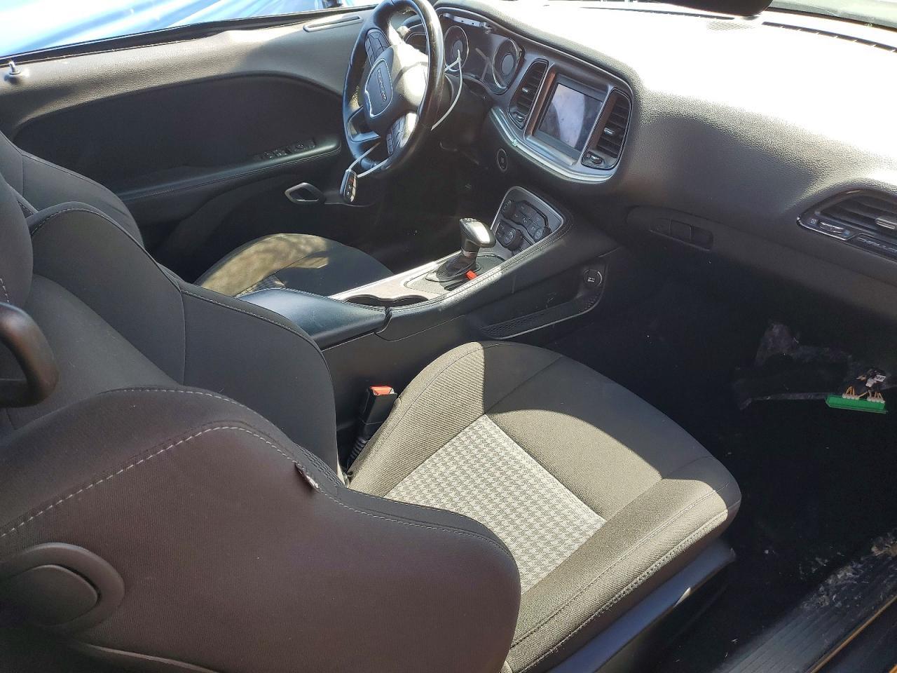 2022 Dodge Challenger Gt - zdjęcie 7