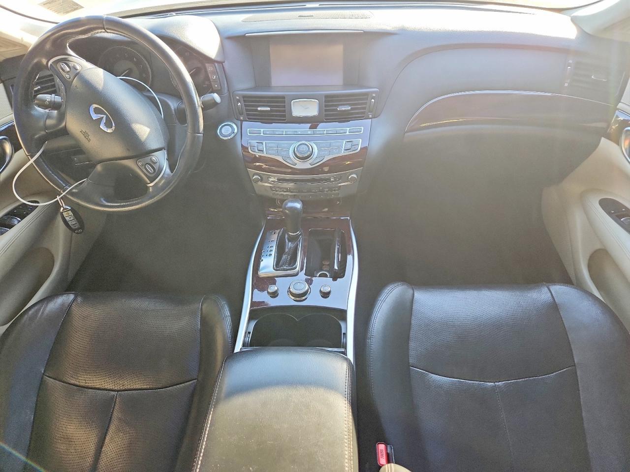 2016 Infiniti Q70L 3.7 - zdjęcie 8