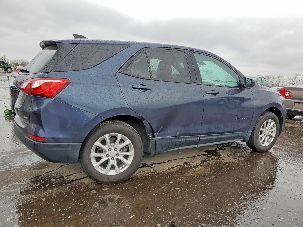 2019 Chevrolet Equinox Ls - zdjęcie 3