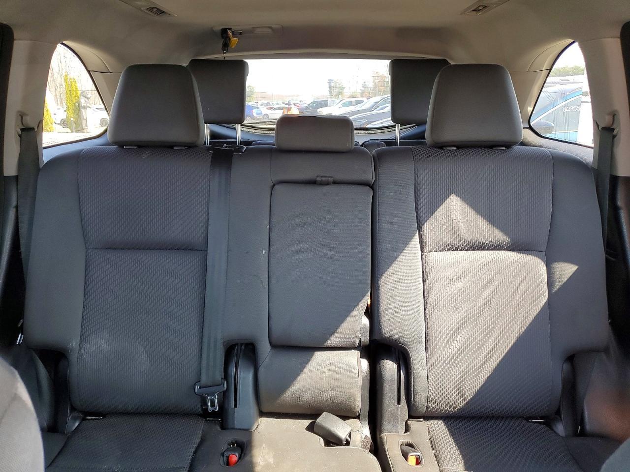 2017 Toyota Highlander Le - zdjęcie 10